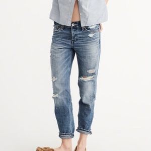 💙 Abercrombie cropped distressed boyfriend jeans